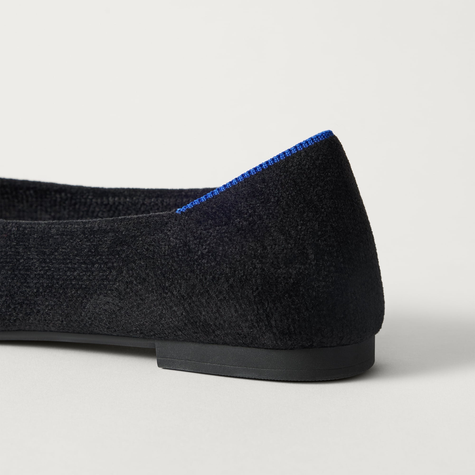 The Point III - ReVelvet™ Black
