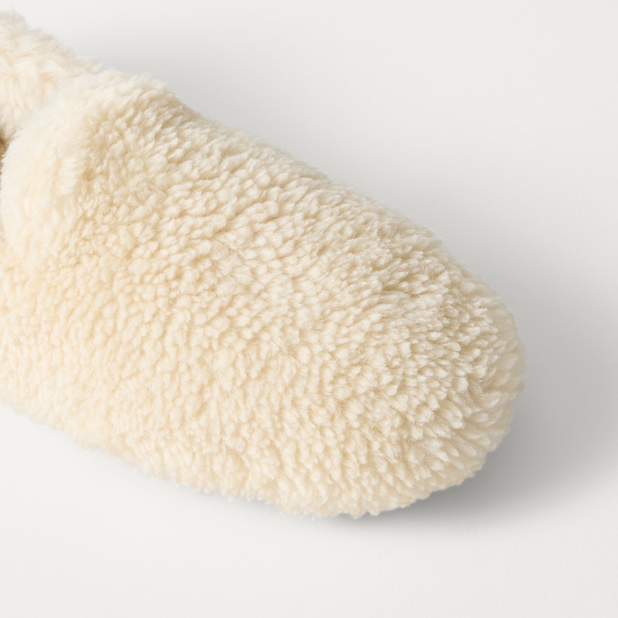 The Teddy Slipper - Oat Milk